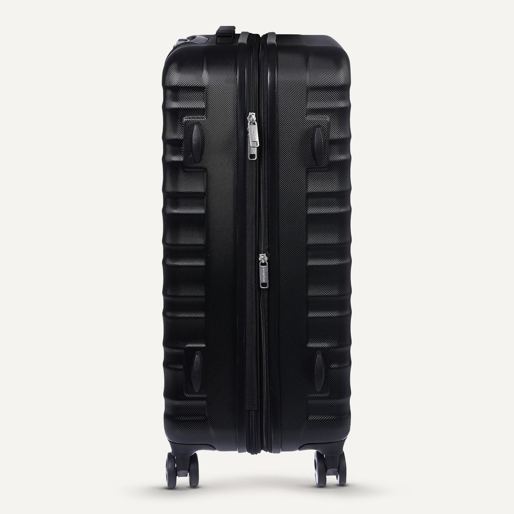 21" Black Hardside Carry-On Luggage with Spinner Wheels U20608